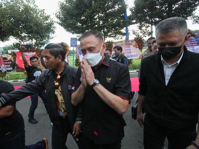 Iwan Bule Diperiksa Polda Jatim Soal Tragedi Kanjuruhan