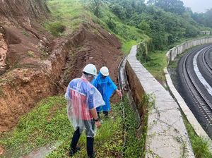 Cegah Longsor, Balai KA Bakal Kurangi Tanah di Tebing Sisi Rel Bogor-Sukabumi