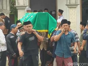 Dahsyatnya 5 Kejadian Ledakan Bom Ikan di Pasuruan, 9 Orang Tewas Dahsyatnya 5 Kejadian Ledakan Bom Ikan di Pasuruan, 9 Orang Tewas