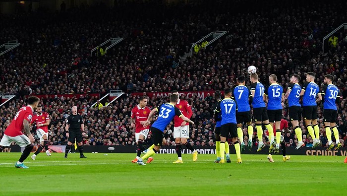 Manchester Uniteds Bruno Fernandes goes close with a free kick during the Premier League match at Old Trafford, Manchester. Picture date: Wednesday October 19, 2022. (Photo by Nick Potts/PA Images via Getty Images)