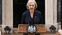 Ekonomi Inggris Kacau, Liz Truss Akhirnya Lengser dari Kursi PM!