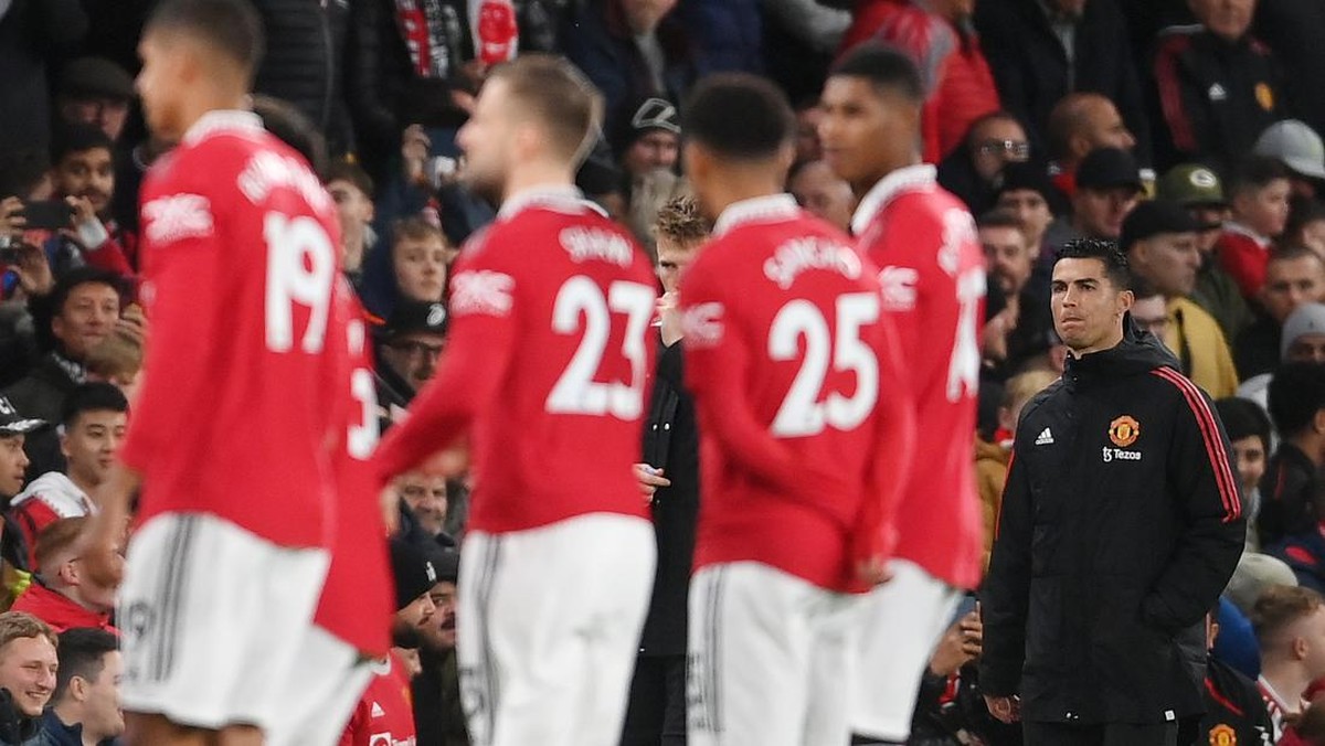 Cristiano Ronaldo tak main saat MU melawan Tottenham. (Foto: Getty Images/Laurence Griffiths)