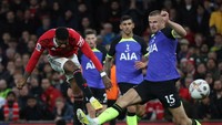 Nama terakhir di trio SAR adalah Rashford. Beberapa kali menguji Lloris, beberapa kali pula ia menemui kegagalan bikin gol. Whoscored memberinya ponten 6,8. Foto: Getty Images