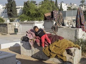 Miris! Banyak Tunawisma Palestina Tinggal di Kuburan