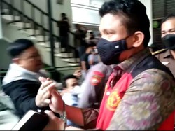 Momen Pria Salami Ferdy Sambo Sebelum Sidang, Kalangan Polisi?