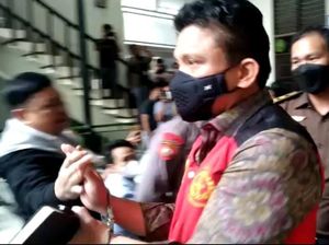 Momen Ferdy Sambo Salami Seorang Pria Sebelum Sidang