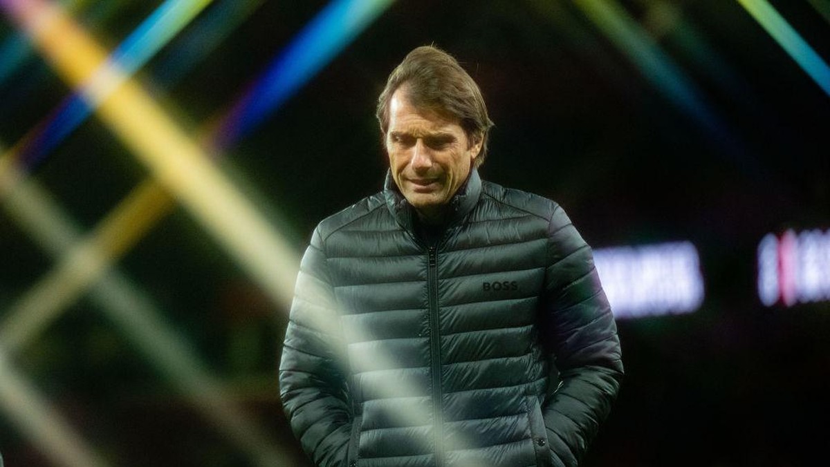 Antonio Conte berharap fan Spurs menciptakan atmosfer San Siro di kandang. (Foto: Getty Images)