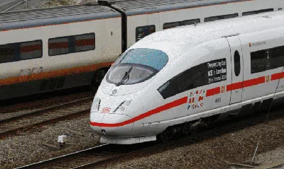 Potret Kereta Cepat Jakarta Bandung Vs Kereta-kereta Tercepat di Dunia