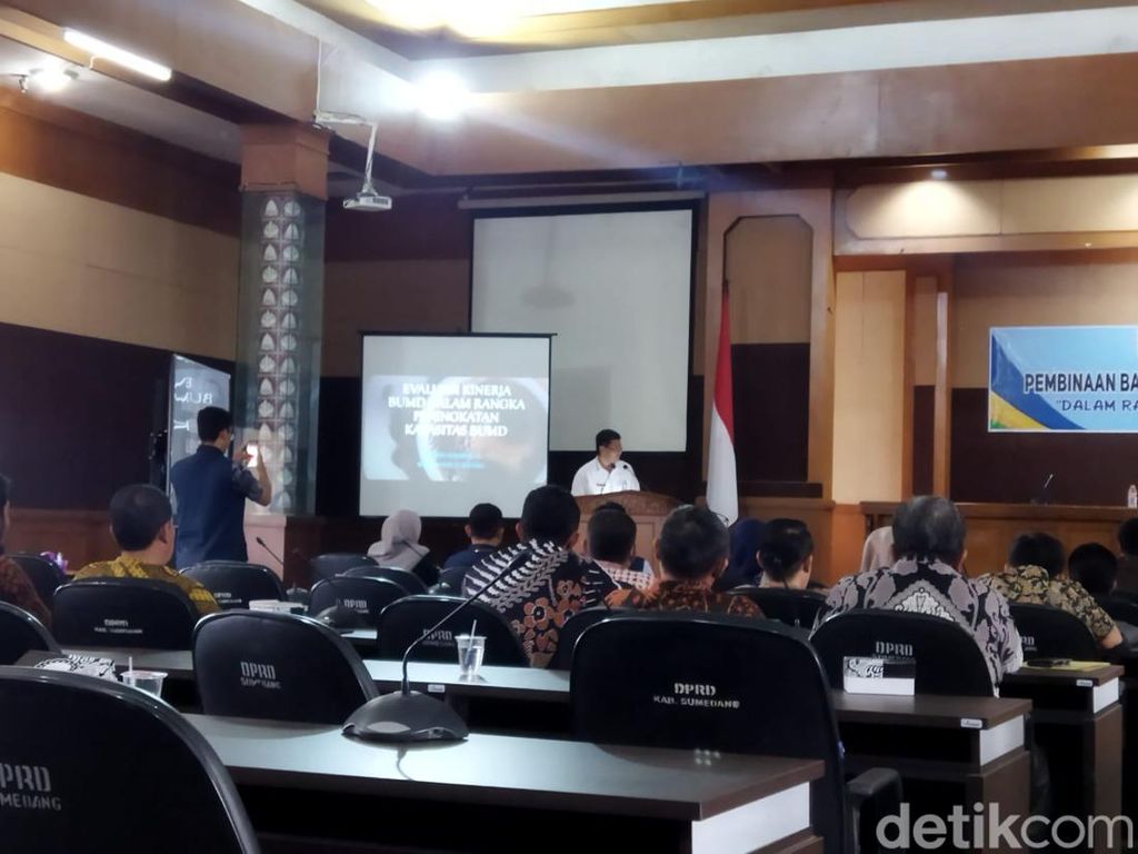 Miris! 3 BUMD Sumedang Belum Memberi Kontribusi Terhadap PAD Miris! 3 BUMD Sumedang Belum Memberi Kontribusi Terhadap PAD
