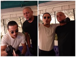 Salt Bae Melayani Roberto Carlos Menikmati Rib Steak di Restorannya