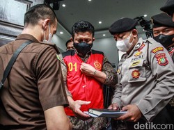 Ciut Nyali Sekuriti Kompleks Sambo Saat AKP Irfan Ganti DVR CCTV