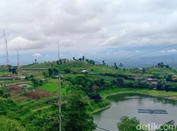 Telaga Wahyu Diselimuti Mitos Putus Cinta, Tapi Pasangan Ini Makin Lengket