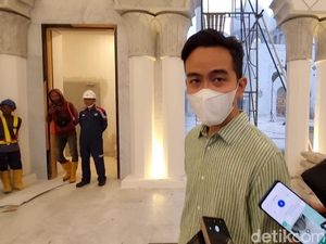 Karyawan Masjid Sheikh Zayed Sambat Gaji, Gibran: Itu Ranahnya Kemenag Karyawan Masjid Sheikh Zayed Sambat Gaji, Gibran: Itu Ranahnya Kemenag