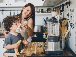 5 Buah Ini Bisa Jadi Obat Alami untuk Redakan Batuk Pilek Anak