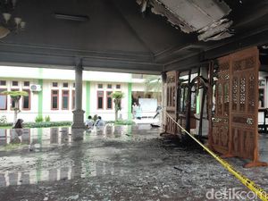 6 Fakta Terbakarnya Aula Pendopo Walkot Banjar 6 Fakta Terbakarnya Aula Pendopo Walkot Banjar