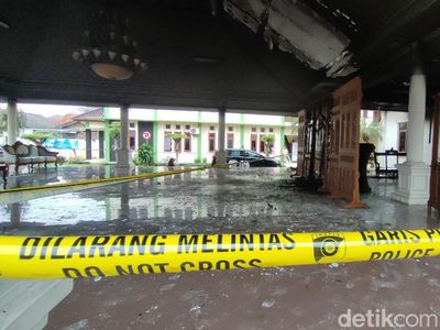Potret Aula Pendopo Walkot Banjar yang Hangus Diduga Dibakar OTK