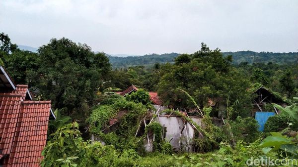 Melihat Kampung Mati Majalengka yang Kembali Ramai