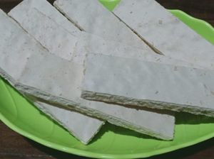 Brem, Oleh-oleh Khas Madiun Ini Terbuat dari Apa? Brem, Oleh-oleh Khas Madiun Ini Terbuat dari Apa?