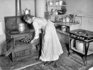 10 Potret Dapur Kuno di Abad Ke-19, Sederhana dan Klasik