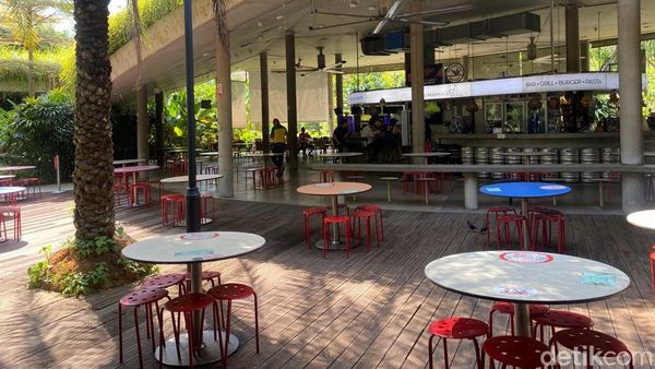 Di Satay by The Bay Bisa Nongkrong dan Jajan Makanan Lokal Enak Singapura