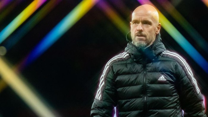 MANCHESTER, ENGLAND - OCTOBER 19:    Manchester United Head Coach / Manager Erik ten Hag reacts at the end of the Premier League match between Manchester United and Tottenham Hotspur at Old Trafford on October 19, 2022 in Manchester, United Kingdom. (Photo by Ash Donelon/Manchester United via Getty Images)