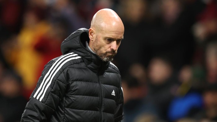 MANCHESTER, ENGLAND - OCTOBER 19: Erik ten Hag, Manager of Manchester United during the Premier League match between Manchester United and Tottenham Hotspur at Old Trafford on October 19, 2022 in Manchester, England. (Photo by Alex Pantling/Getty Images)