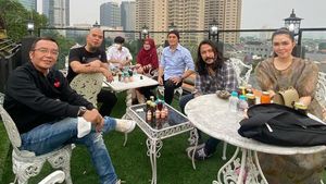 Momen Ari Lasso Kulineran Sehat Sebelum Ketinggalan Pesawat