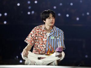 Ini Daftar Bioskop yang Tayangkan Konser Coldplay dan Jin BTS