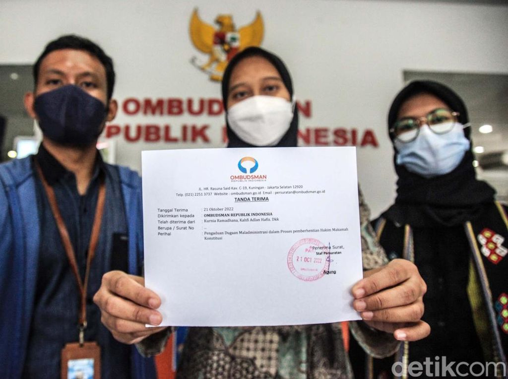 Kasus Pemberhentian Hakim Konstitusi Aswanto Diadukan ke Ombudsman