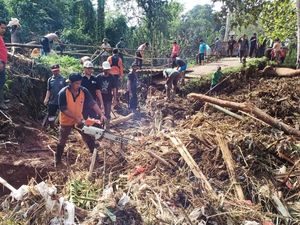 255 Titik Kerusakan-25 Ribu KK Kesulitan Air di Tabanan Pascabencana 255 Titik Kerusakan-25 Ribu KK Kesulitan Air di Tabanan Pascabencana