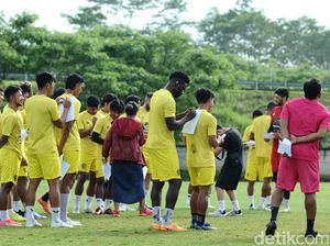 Kikis Trauma Tragedi Kanjuruhan, Pemain Arema FC Didampingi Psikolog