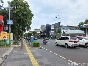 Saksi Ungkap Kronologi Adik Bertrand Antolin Ditabrak Mobil di Jaksel