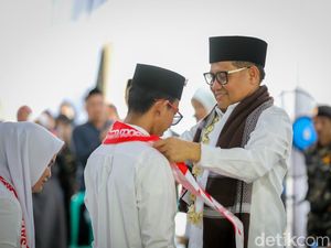 9.999 Laskar Akan Menghadap Panglima Santri Cak Imin di Tugu Pahlawan 9.999 Laskar Akan Menghadap Panglima Santri Cak Imin di Tugu Pahlawan
