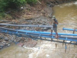 25 Ribu KK di Tabanan Kesulitan Air Bersih Pascabencana 25 Ribu KK di Tabanan Kesulitan Air Bersih Pascabencana