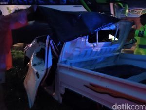 Dua Korban Tewas Pikap Tertimpa Pohon di Blitar Kakak dan Adik Dua Korban Tewas Pikap Tertimpa Pohon di Blitar Kakak dan Adik