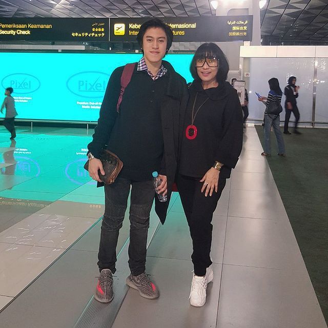 Sangun Ragahdo dan Yayuk Suseno Sangun Ragahdo dan Yayuk Suseno