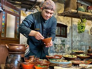 Asyiknya Ngeteh Cantik Sambil Ngemil Jajan Pasar di Waroeng Jawa Blitar Asyiknya Ngeteh Cantik Sambil Ngemil Jajan Pasar di Waroeng Jawa Blitar