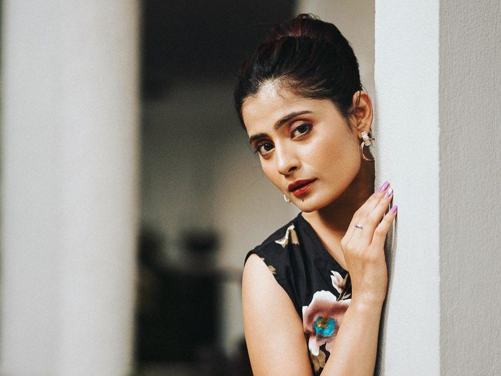 Vaishali Takkar, Bintang Bollywood yang Bunuh Diri Usai Dilecehkan Mantannya Vaishali Takkar, Bintang Bollywood yang Bunuh Diri Usai Dilecehkan Mantannya