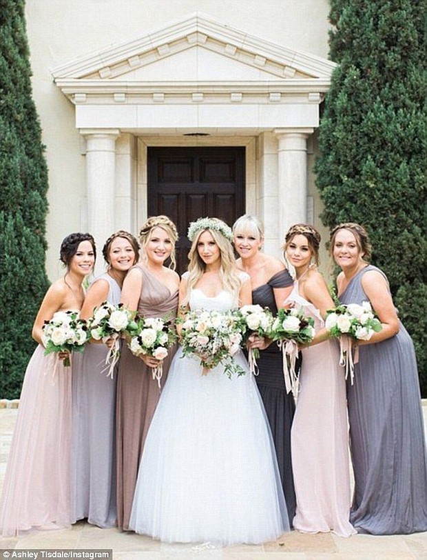 Vanessa as bridesmaid/ Foto: instagram.com/ @ashleytisdale