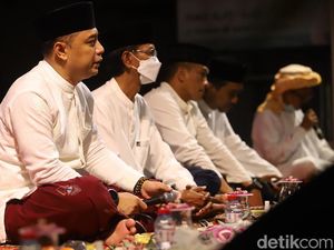 Hari Santri Nasional 2022, Eri Cahyadi Ingin Tahfidz di Surabaya Makin Banyak Hari Santri Nasional 2022, Eri Cahyadi Ingin Tahfidz di Surabaya Makin Banyak