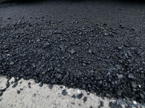 Top! Jalan di Sumut hingga NTT Ada yang Dibangun Pakai Aspal Plastik