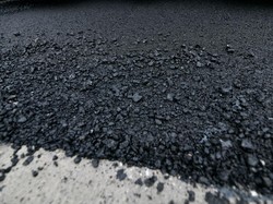 Top! Jalan di Sumut hingga NTT Ada yang Dibangun Pakai Aspal Plastik