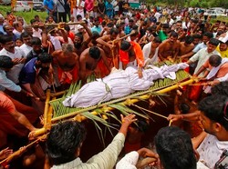 Buaya Suci Dianggap Dewa India, Dimakamkan Secara Istimewa