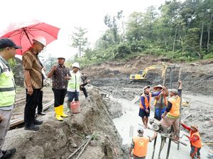 Ganjar Tinjau Lahan Pembangunan Embung, Hasil Hibah Warga Kalibareng
