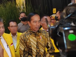 Airlangga Sebut Jokowi Nyaman Hadiri HUT Golkar: Serasa di Rumah