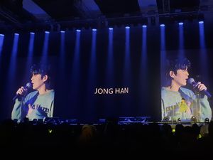 Solois Jong Han Tampil Sebagai Pembuka Konser JAY B di Jakarta