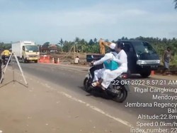 Situasi Lalu Lintas Jembatan Bilukpoh saat Uji Coba 2 Jalur