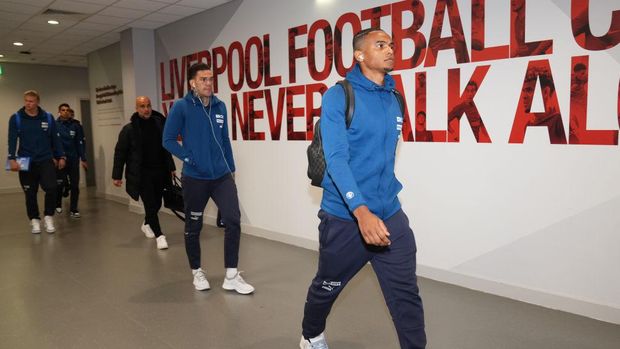 LIVERPOOL, ENGLAND - OCTOBER 16:  Manuel Akanji of Manchester City arrives at the stadium prior to the Premier League match between Liverpool FC and Manchester City at Anfield on October 16, 2022 in Liverpool, England. (Photo by Matt McNulty - Manchester City/Manchester City FC via Getty Images)