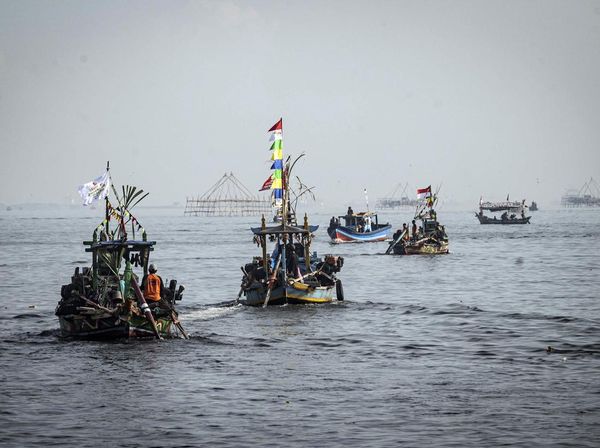 Meriahnya Nadran Pesta Laut Nelayan Cilincing