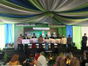 Hari Santri, OJK Luncurkan Gerakan Santri Menabung dan KUR Syariah